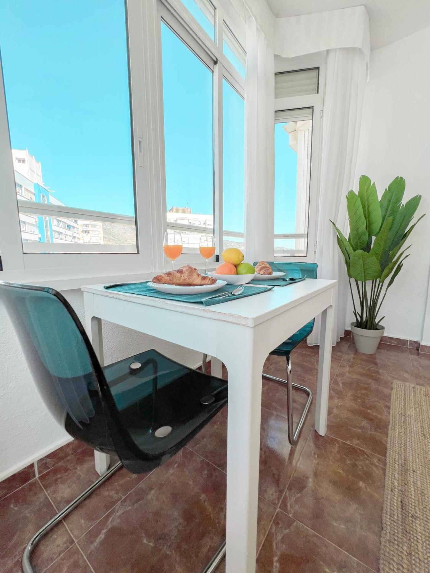 דירות Cozy & Bright Flat Torremolinos Centre מראה חיצוני תמונה